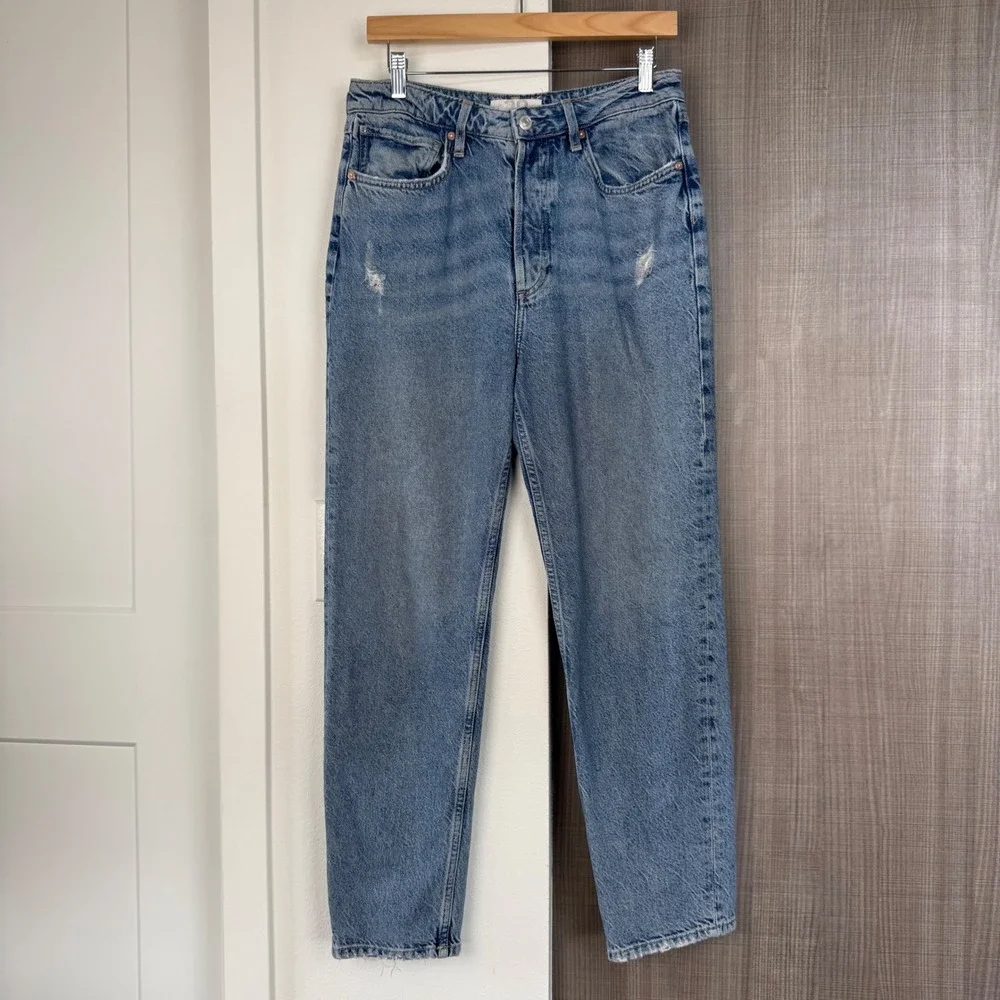 We the Free Straight Leg Jeans Distressed Size 29 - Picture 2 of 11